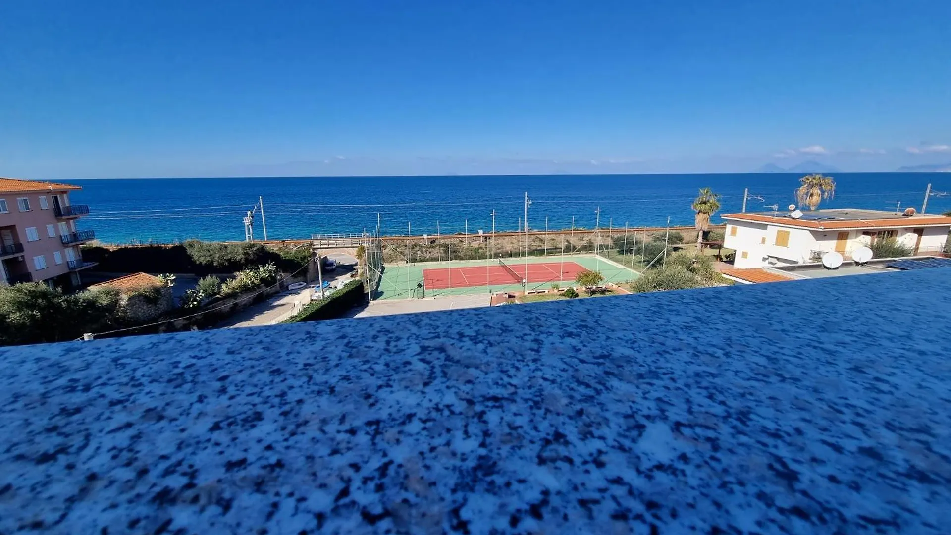Blue House By Perry-Holiday Gioiosa Marea Italia